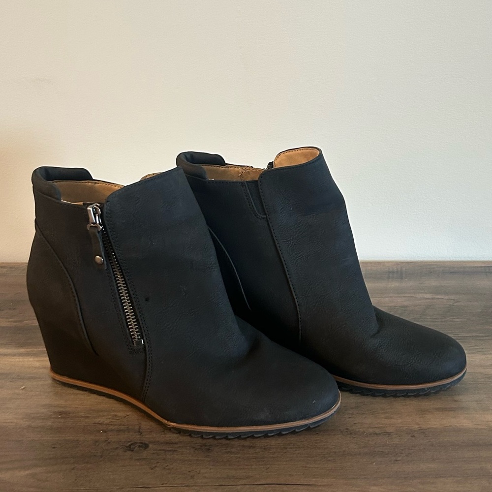 SOUL Naturalizer Black Wedge Boots